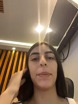 cristel 17 online show from June 2026 09:42:01 PM