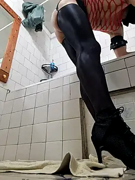 Snapshot of WhoreAnalsssxxx chatting on February 2025 09:39:01 PM WhoreAnalsssxxx online show from February 2025 09:39:01 PM