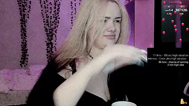 strawberry elfcat online show from June 2026 02:11:02 AM