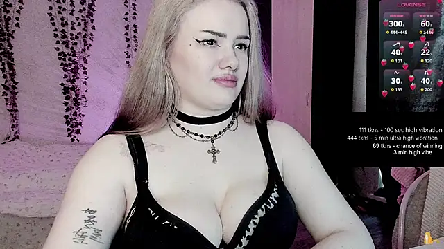 strawberry elfcat online show from April 2026 03:02:01 AM
