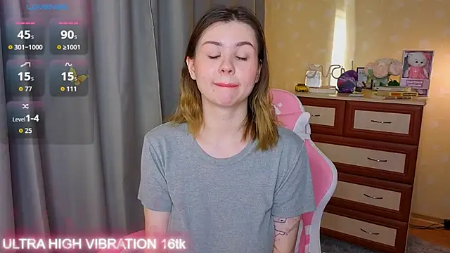 Snapshot of cutie_mili chatting on November 2025 07:34:01 AM cutie mili online show from November 2025 07:34:01 AM