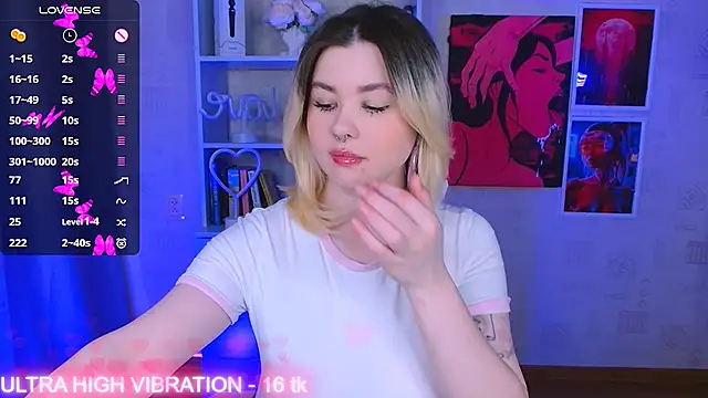 cutie mili online show from March 2025 11:19:01 AM