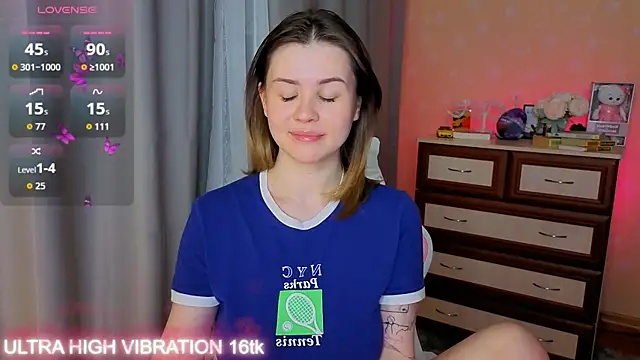 Snapshot of cutie_mili chatting on November 2025 10:14:01 AM cutie mili online show from November 2025 10:14:01 AM