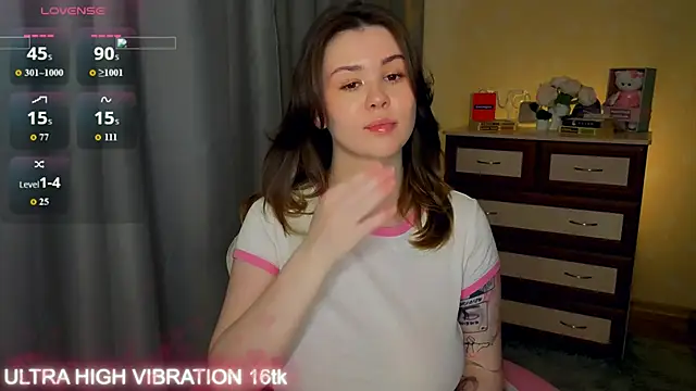 Snapshot of cutie_mili chatting on May 2026 12:02:02 PM cutie mili online show from May 2026 12:02:02 PM