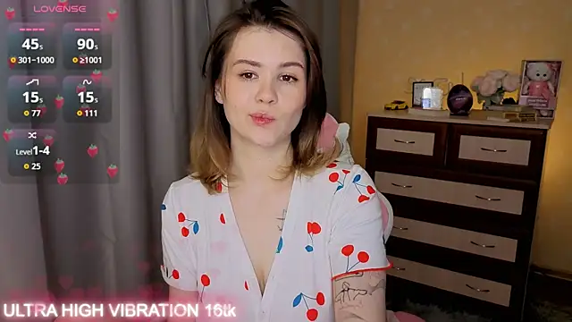 Snapshot of cutie_mili chatting on December 2025 07:51:01 AM cutie mili online show from December 2025 07:51:01 AM