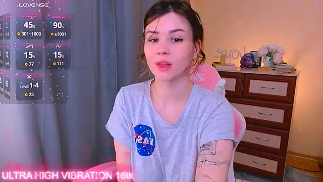 cutie mili online show from October 2025 07:42:01 AM