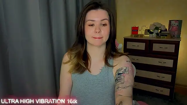 Snapshot of cutie_mili chatting on June 2026 01:38:02 PM cutie mili online show from June 2026 01:38:02 PM