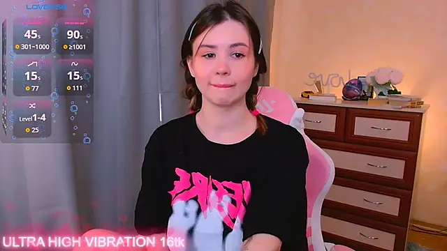 cutie mili online show from October 2025 07:11:02 AM