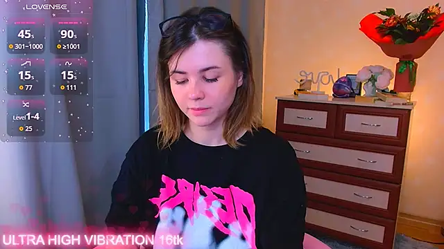 cutie mili online show from October 2025 08:52:01 AM