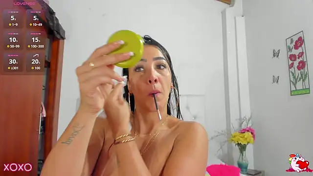 VenussVega online show from October 2025 03:56:01 PM