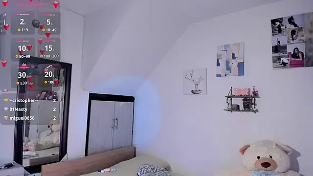 VeronikaOlsen online show from September 2025 01:22:02 PM