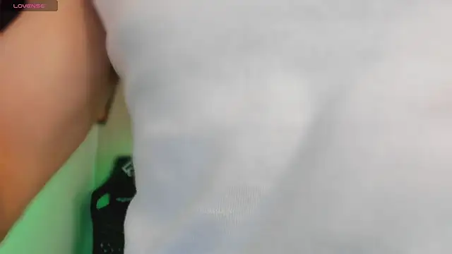 Snapshot of thomklein chatting on February 2026 08:38:01 PM thomklein online show from February 2026 08:38:01 PM