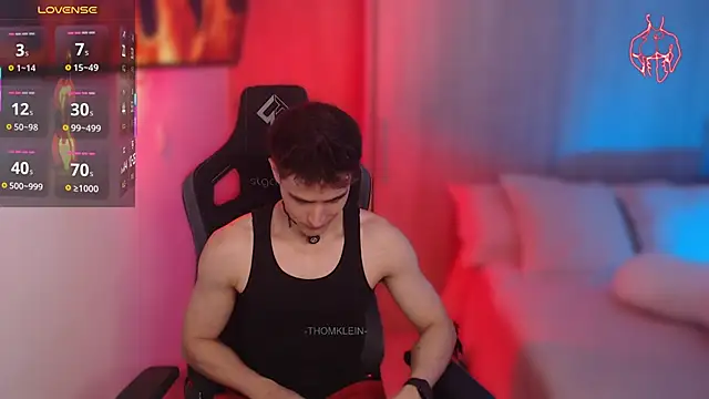 Snapshot of thomklein chatting on February 2026 07:24:02 PM thomklein online show from February 2026 07:24:02 PM