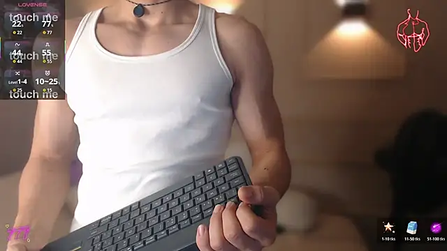 Snapshot of thomklein chatting on June 2026 08:14:02 PM thomklein online show from June 2026 08:14:02 PM
