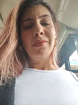 scarlett moore online show from October 2025 03:24:01 PM