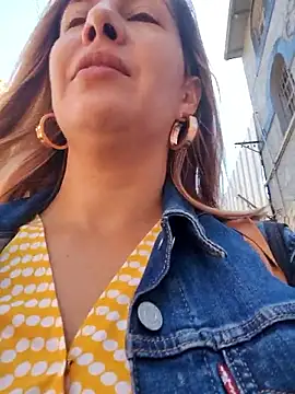 scarlett moore online show from February 2026 03:01:01 PM