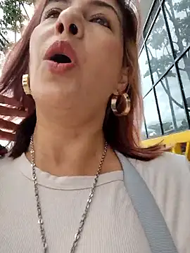 scarlett moore online show from January 2026 02:42:02 PM