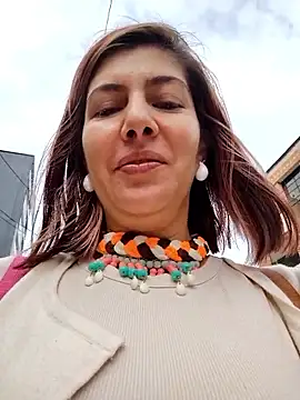 scarlett moore online show from September 2025 01:49:02 PM