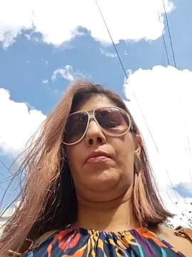 scarlett moore online show from December 2025 03:06:01 PM