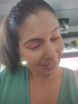 Snapshot of scarlett_moore chatting on July 2026 04:51:01 PM scarlett moore online show from July 2026 04:51:01 PM
