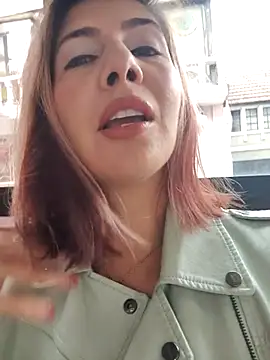 scarlett moore online show from October 2025 03:02:01 PM