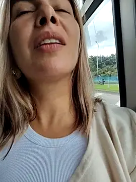 scarlett moore online show from February 2026 12:49:01 PM