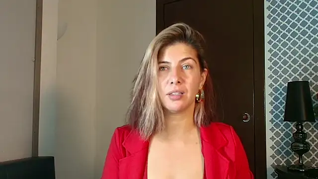 scarlett moore online show from October 2025 01:36:01 PM