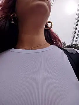 scarlett moore online show from October 2025 02:27:01 PM