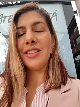 scarlett moore online show from March 2026 04:03:02 PM