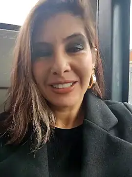 scarlett moore online show from September 2025 02:01:01 PM