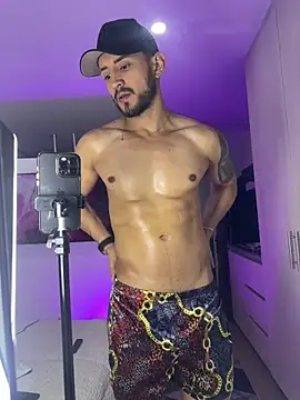 AxelKing1326 online show from December 2025 09:59:01 PM