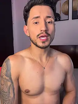 AxelKing1326 online show from March 2026 02:04:02 AM