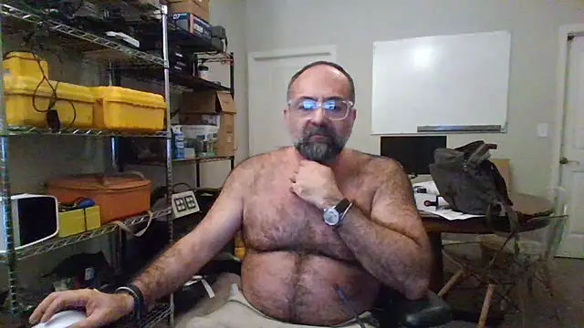 Snapshot of chainjulious chatting on December 2024 10:41:01 PM chainjulious online show from December 2024 10:41:01 PM
