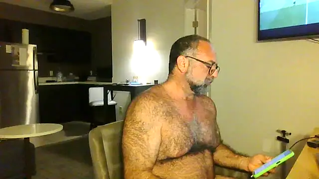 chainjulious online show from June 2026 07:31:02 PM