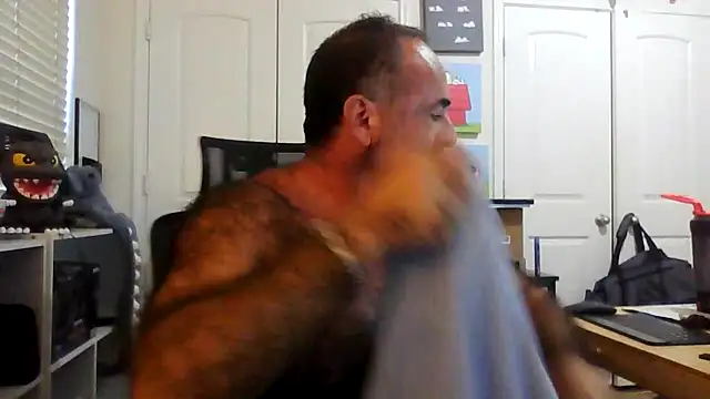 Snapshot of chainjulious chatting on October 2025 04:15:02 PM chainjulious online show from October 2025 04:15:02 PM