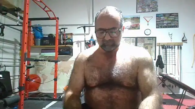 chainjulious online show from April 2026 12:39:01 PM