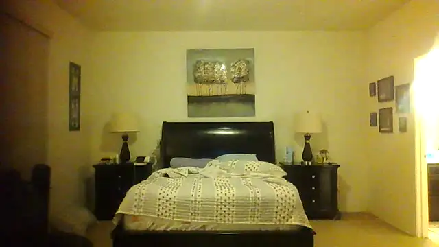 Snapshot of chainjulious chatting on November 2025 01:15:02 PM chainjulious online show from November 2025 01:15:02 PM