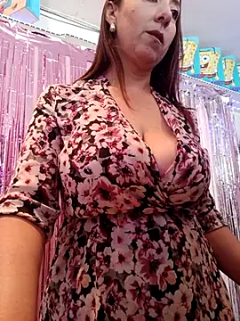 Mia Novikov online show from June 2026 05:55:01 PM