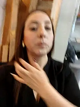 Mia Novikov online show from November 2025 07:25:01 PM