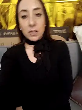 Mia Novikov online show from April 2026 05:06:02 PM