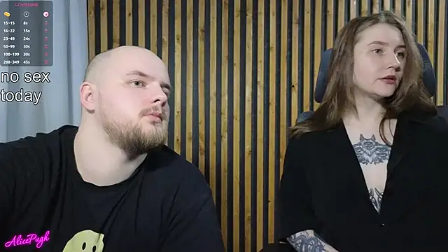 Snapshot of alicepugh chatting on March 2025 06:54:02 PM alicepugh online show from March 2025 06:54:02 PM