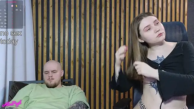 Snapshot of alicepugh chatting on March 2025 07:06:02 PM alicepugh online show from March 2025 07:06:02 PM