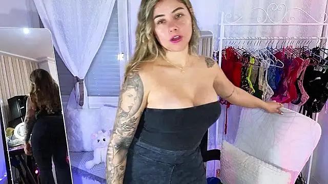 Tawny cox online show from January 2026 09:34:02 AM