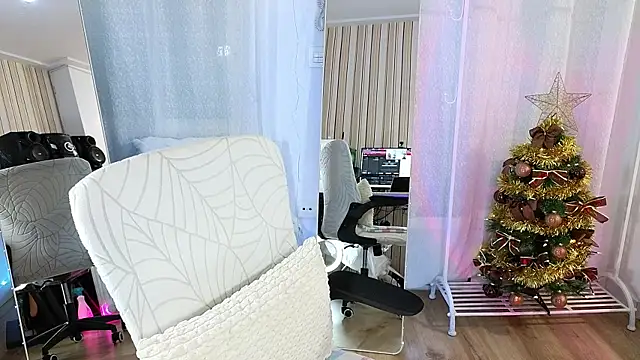 Tawny cox online show from December 2025 09:19:01 AM