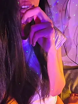 Snapshot of aloneathome chatting on November 2025 07:19:01 AM aloneathome online show from November 2025 07:19:01 AM