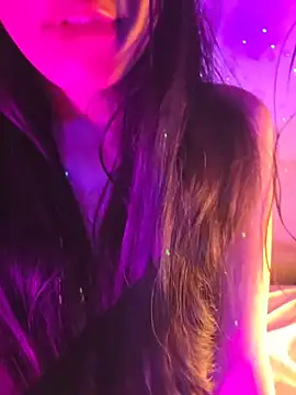 Snapshot of aloneathome chatting on December 2025 08:52:02 AM aloneathome online show from December 2025 08:52:02 AM