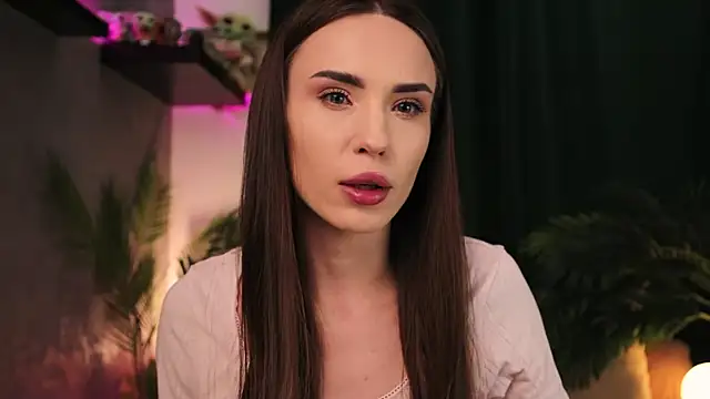 Snapshot of BabyYoda- chatting on March 2025 02:41:02 AM BabyYoda- online show from March 2025 02:41:02 AM