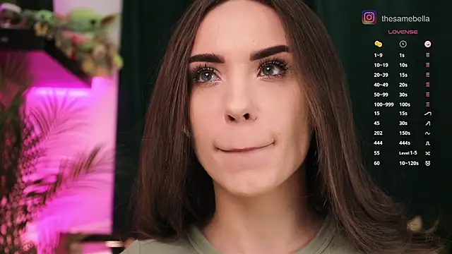 Snapshot of BabyYoda- chatting on November 2025 07:29:01 PM BabyYoda- online show from November 2025 07:29:01 PM