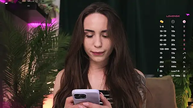 Snapshot of BabyYoda- chatting on September 2025 04:01:01 PM BabyYoda- online show from September 2025 04:01:01 PM