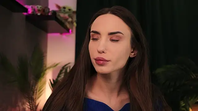 Snapshot of BabyYoda- chatting on March 2025 10:02:01 AM BabyYoda- online show from March 2025 10:02:01 AM